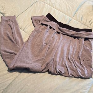 Nike Heather Gray Relaxed Joggers